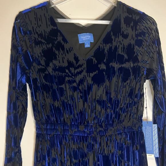 Simply Vera Wang | SP Burnout Velvet Vneck  Long Sleeve Dress Witchy Whimsigoth - Picture 2 of 6